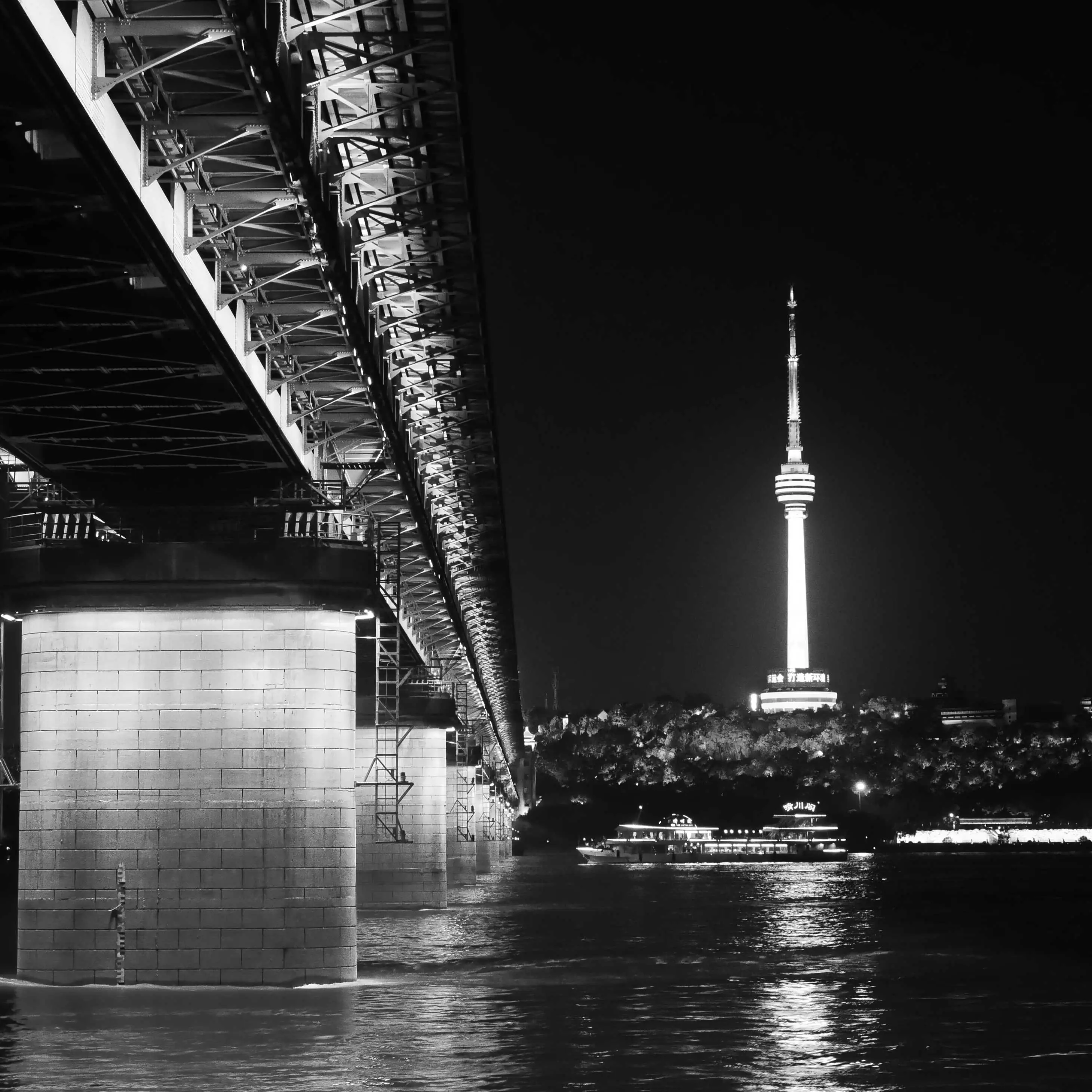 應當銘記的兩個月